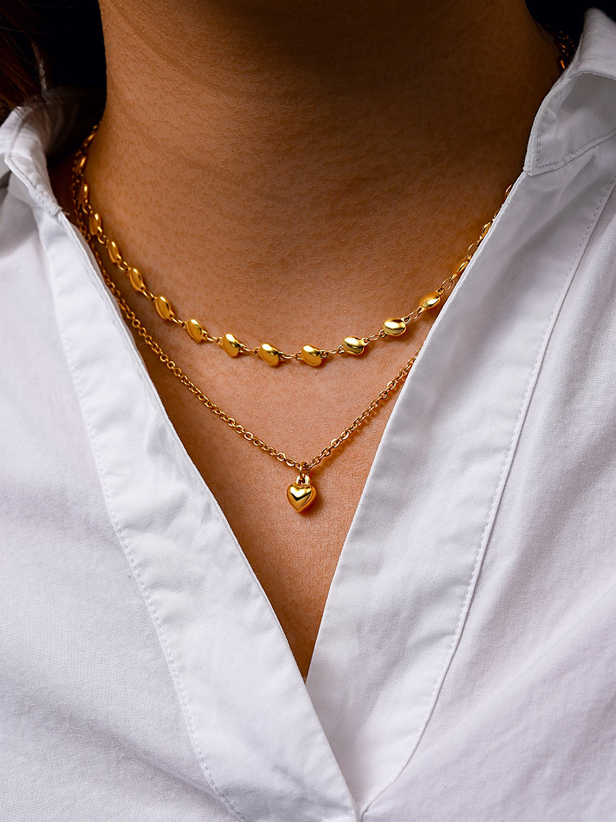 Medium-length necklaces for Scorpio