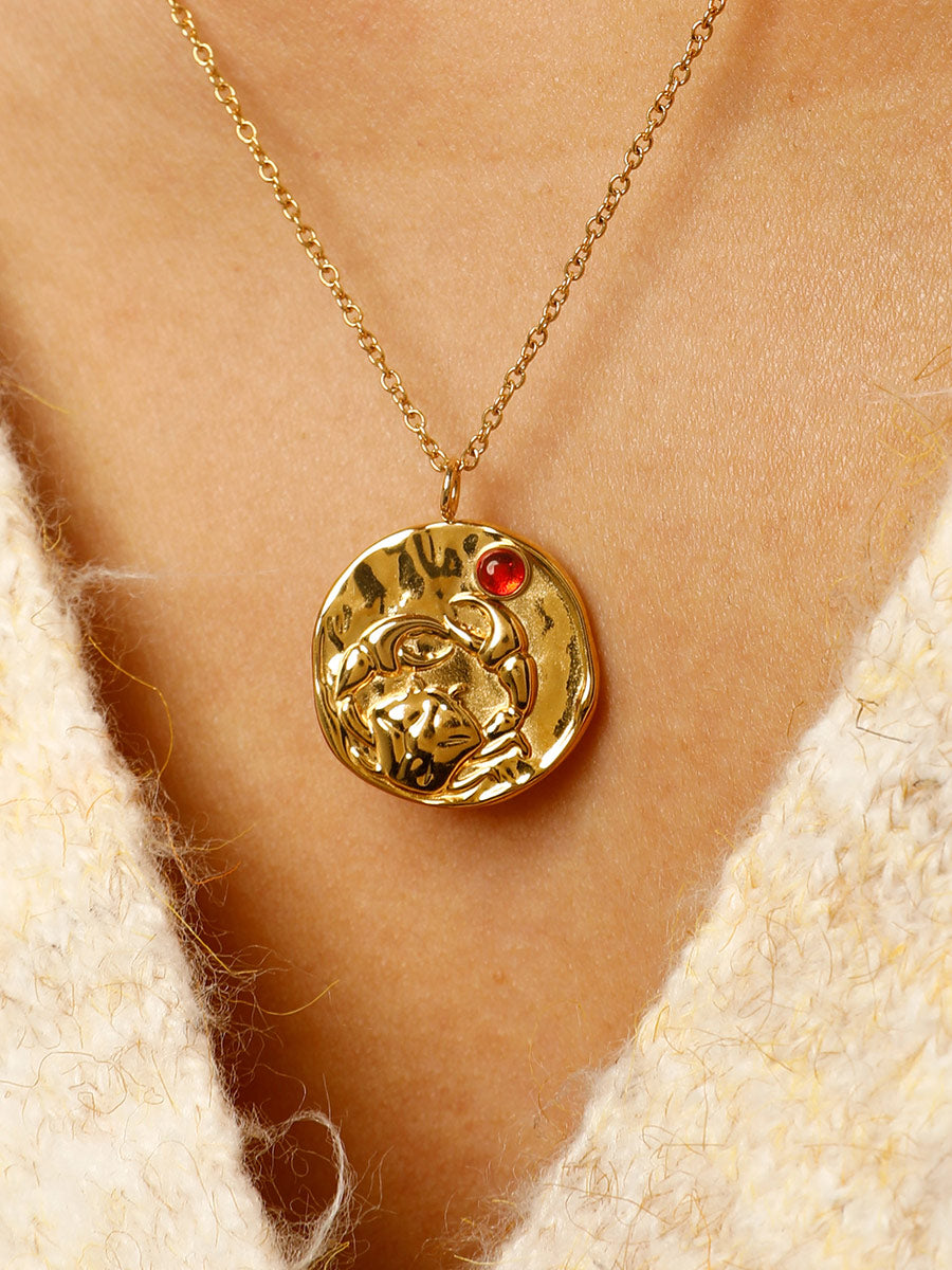 Aszendent Krebs: Welcher Schmuck passt