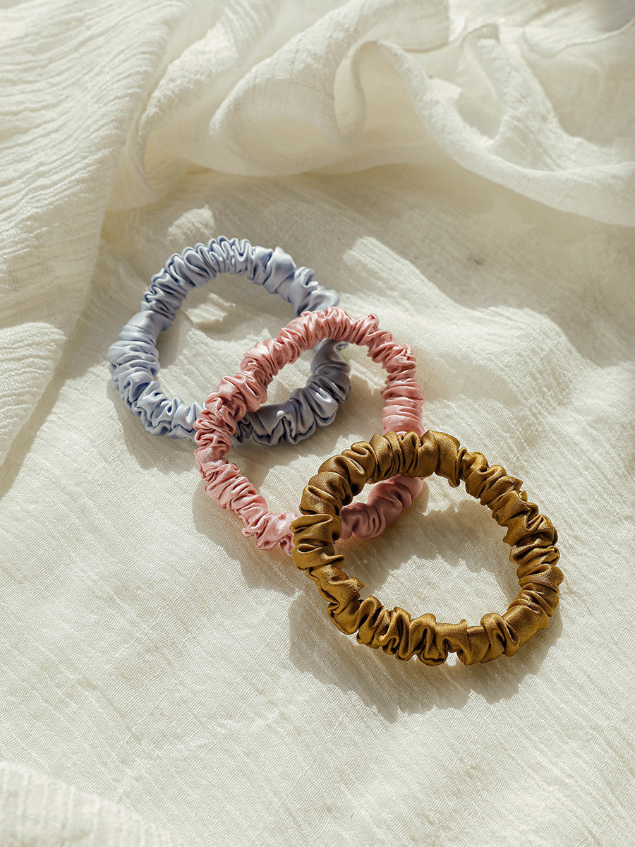 Scrunchies richtig wählen: Material, Haartyp & Styling