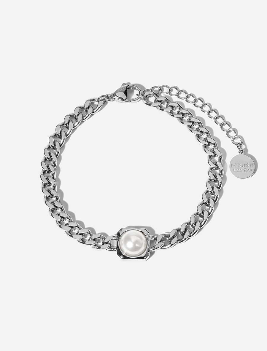 Modern Edge Pearl Bracelet