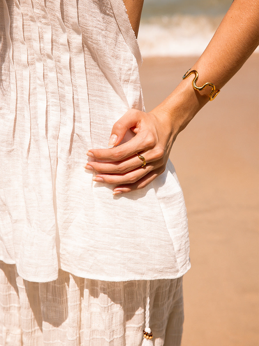 Elegance Wave Armcuff