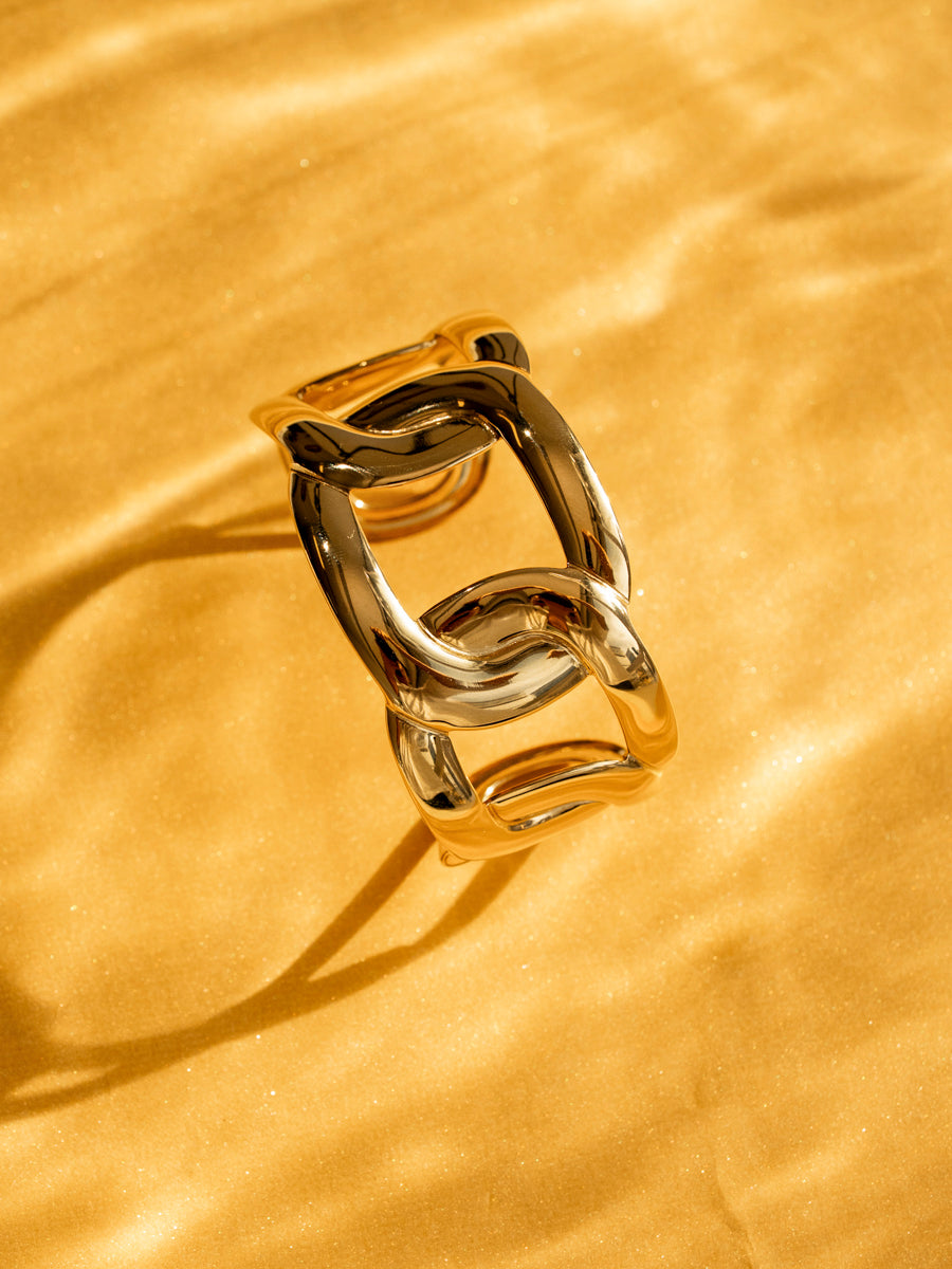 Infinite Melody Armcuff