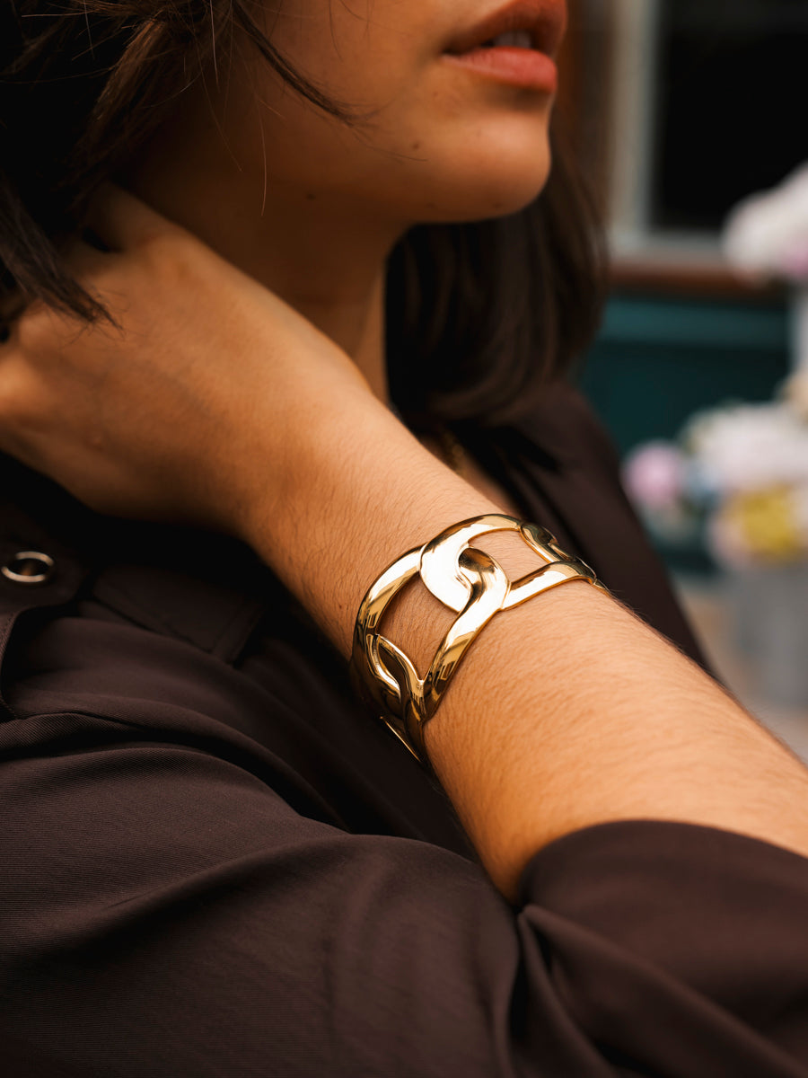 Infinite Melody Armcuff