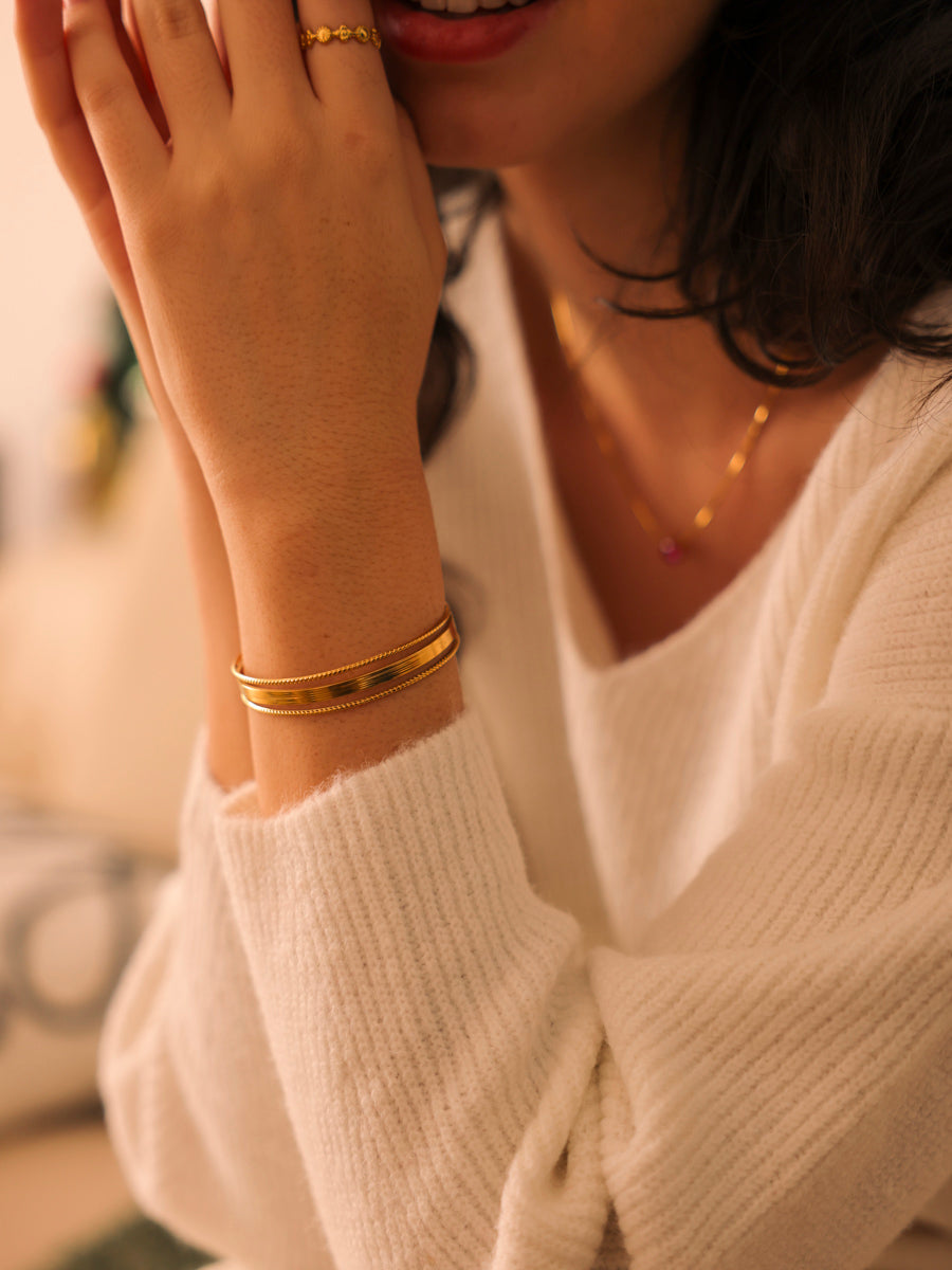 Delicate Edge Armcuff