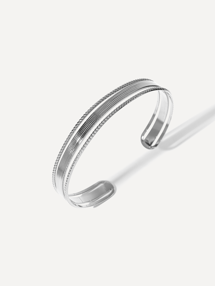 Delicate Edge Armcuff