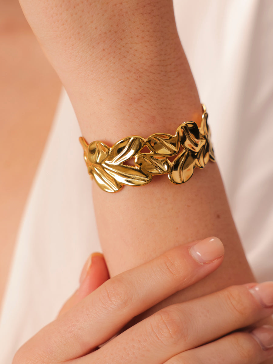 Lush Ripple Armcuff