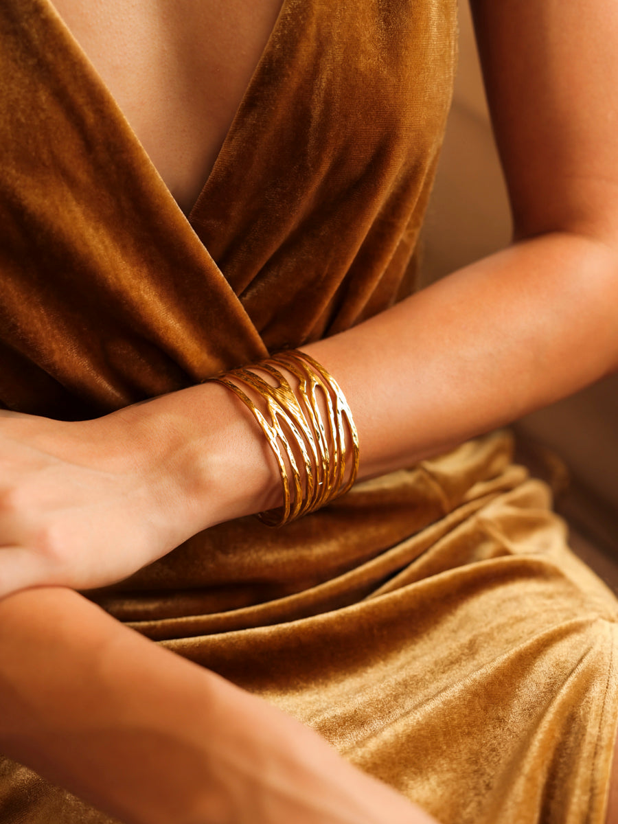 Interwoven Light Armcuff