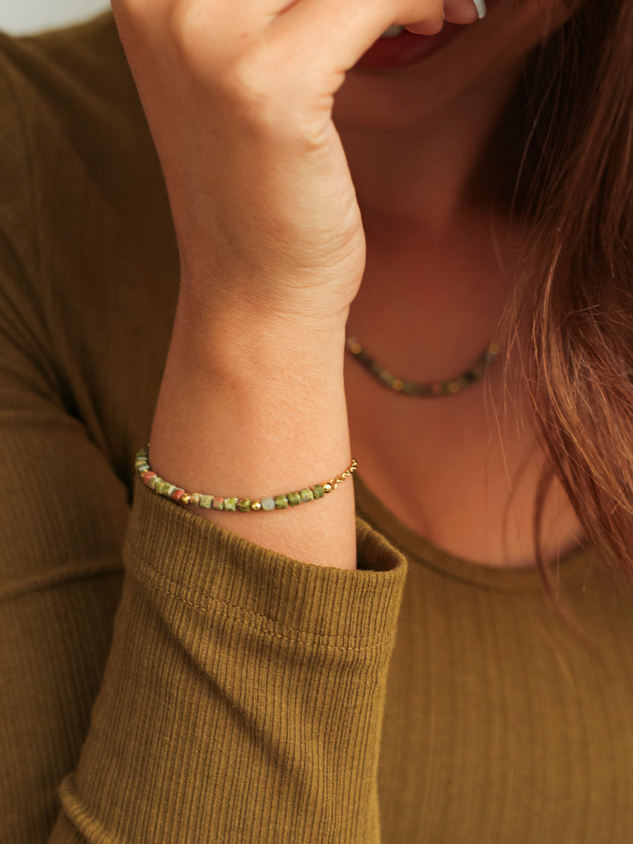 Fantasy Journey Green ARMBAND