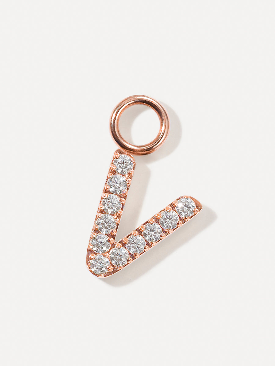 Dazzling Letter Ohrring-Charm - V
