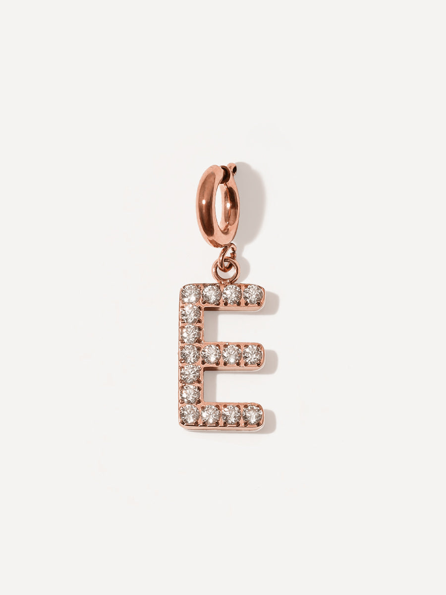 Brilliant Letter Ketten-Charm - E