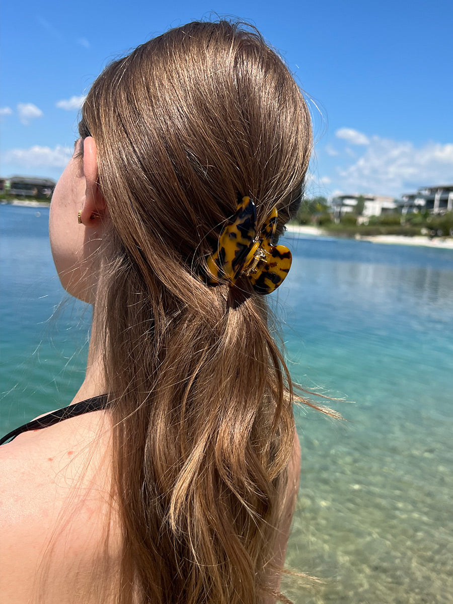 Dreamy Vibe hair clip Amber-brown