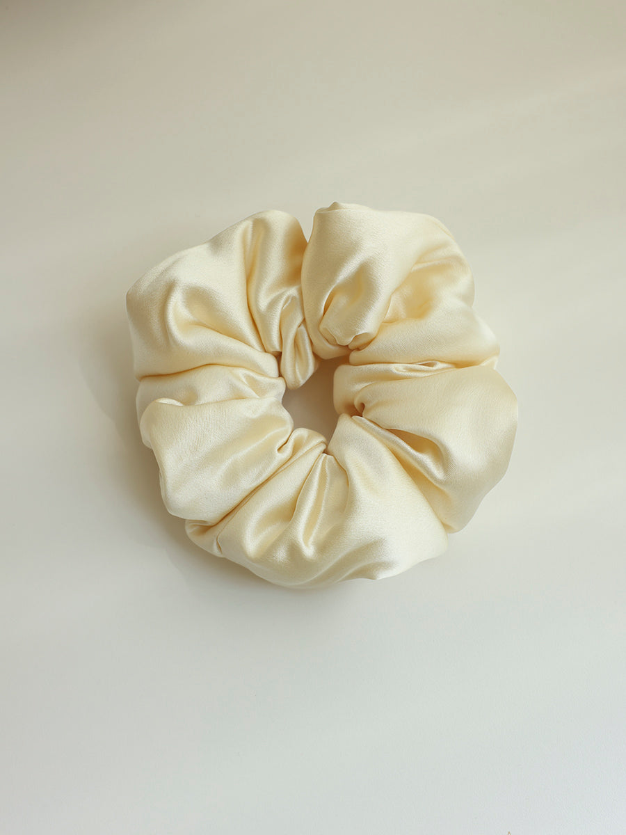 Fluffy Touch Pure Silk Scrunchie Beige