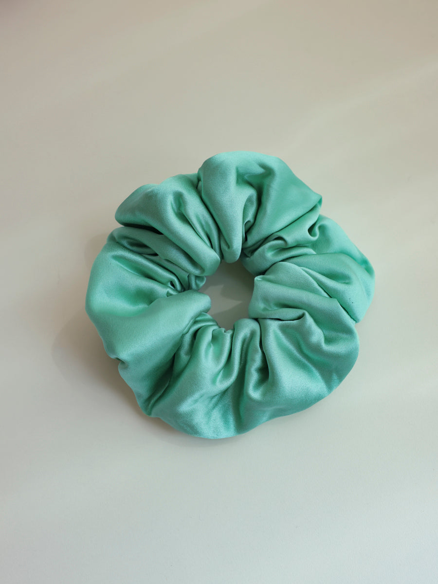 Fluffy Touch Pure Silk Scrunchie Mint Green