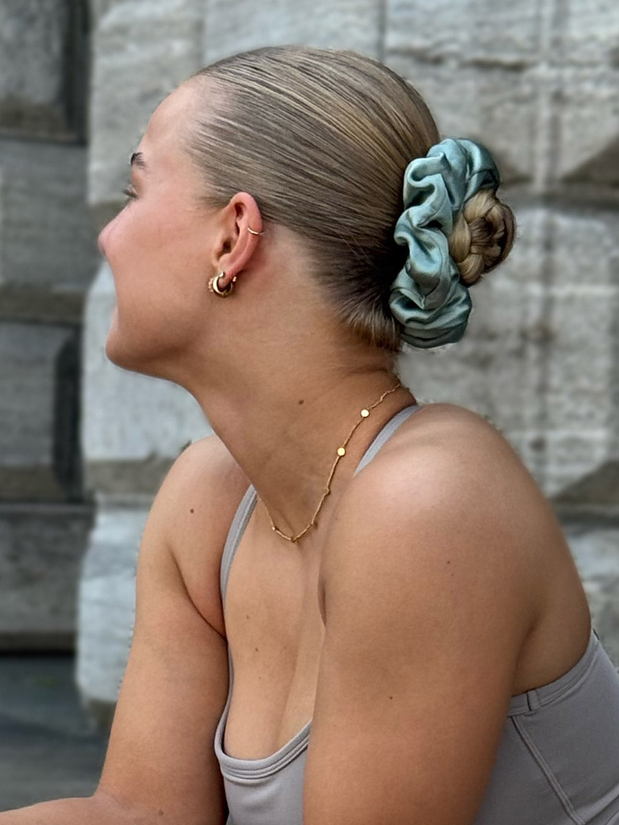 Fluffy Touch Pure Silk Scrunchie Mint Green