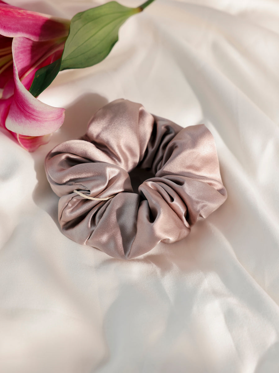 Fluffy Touch Pure Silk Scrunchie Champagne