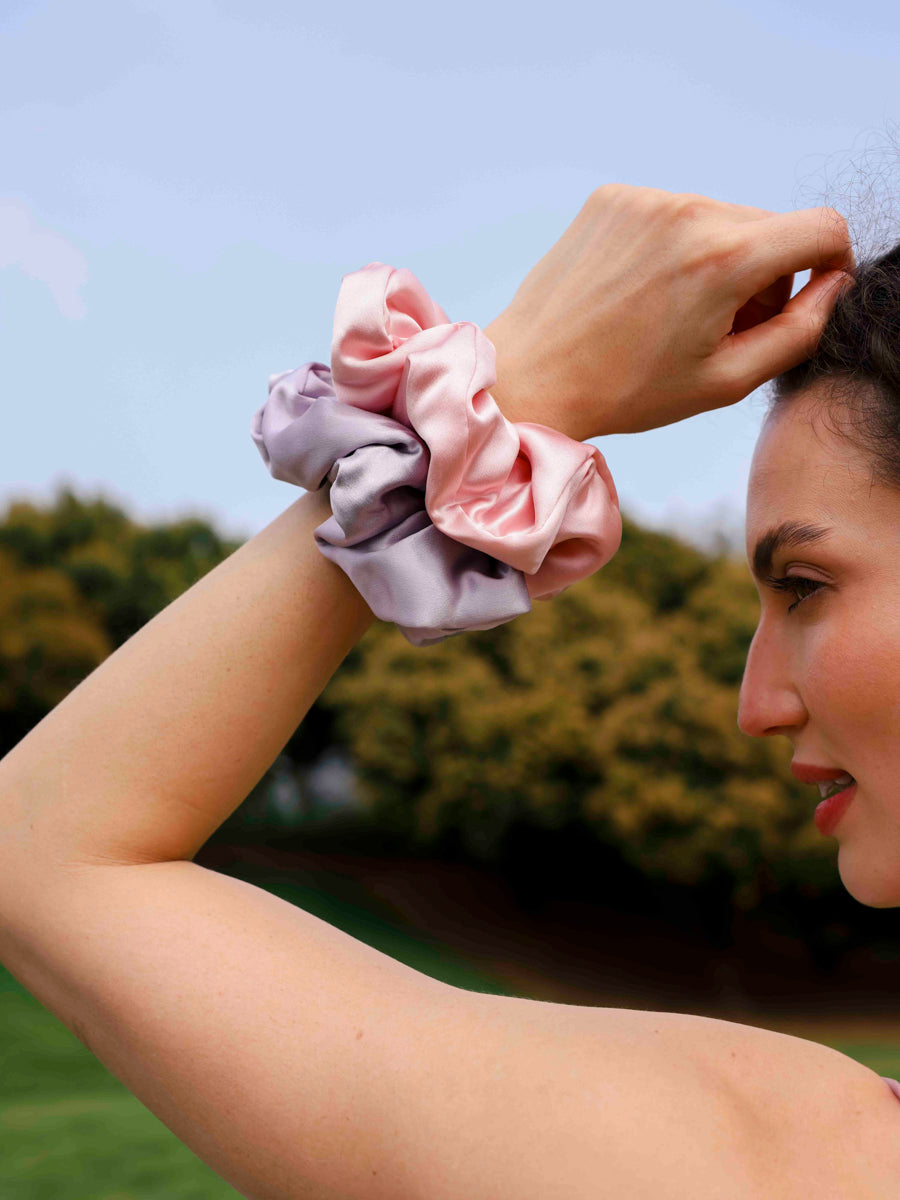 Fluffy Touch Pure Silk Scrunchie Light Purple