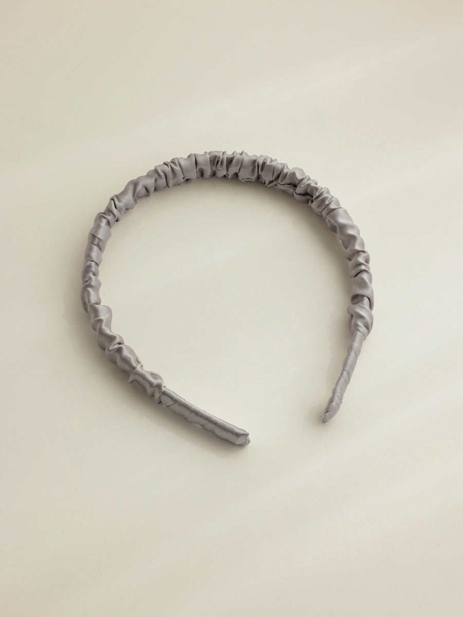 Elegant Hold Pure Silk Haarreif Silver-grey