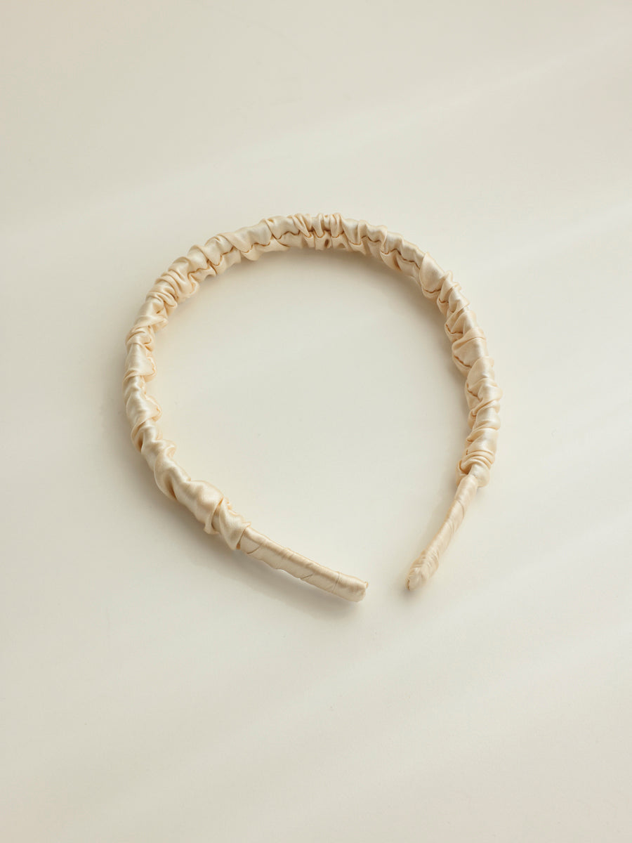 Elegant Hold Pure Silk Haarreif Apricot