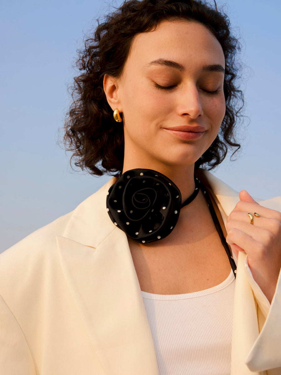 Rose Embrace Black Choker
