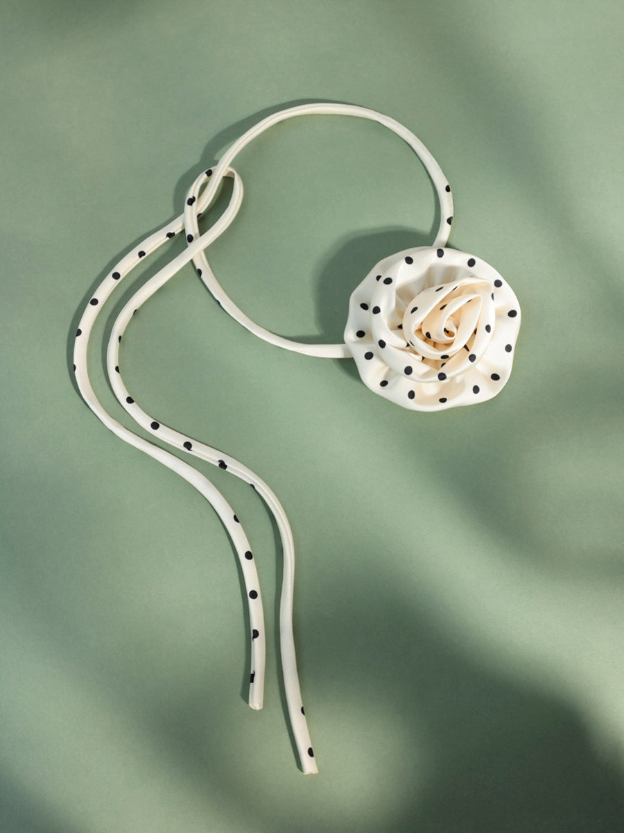 Rose Embrace White Choker