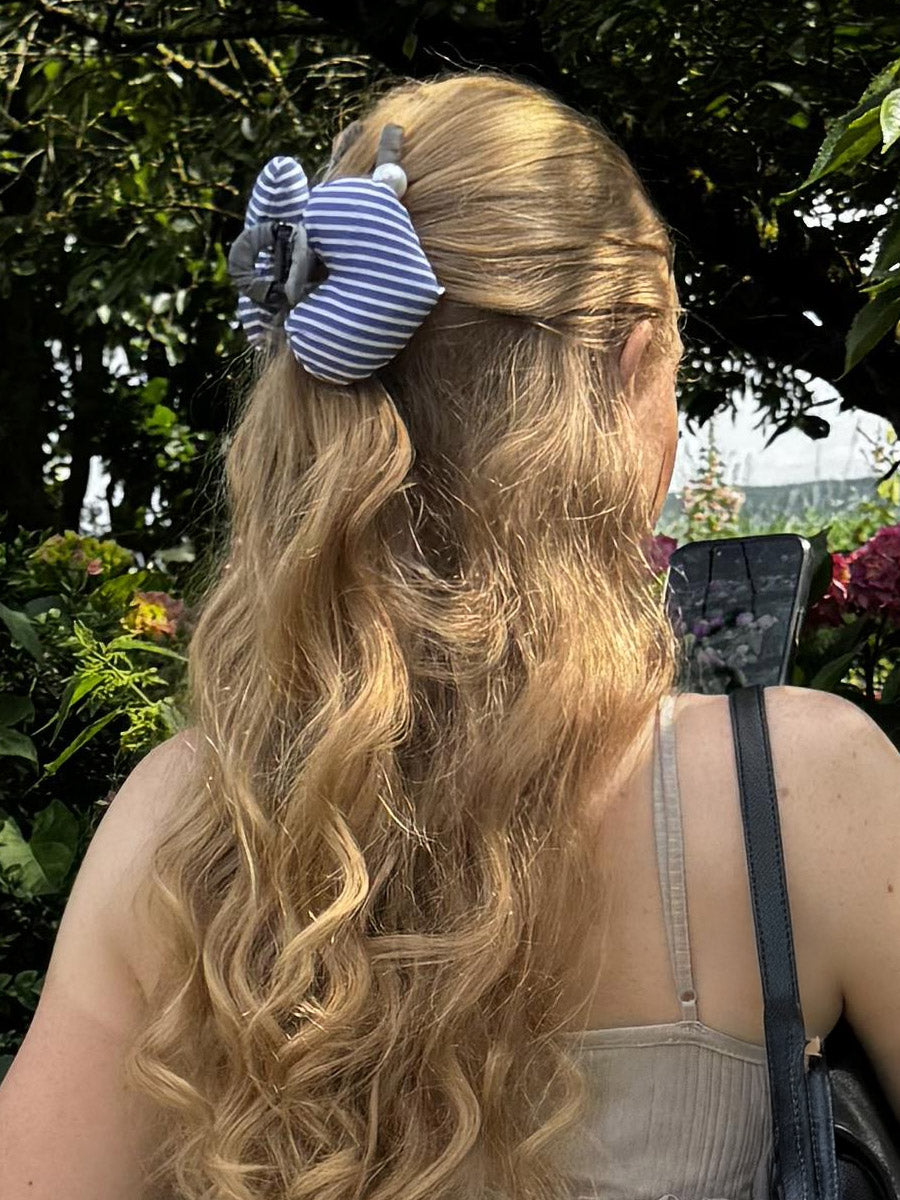 Heart Glow Navy-striped hair clip