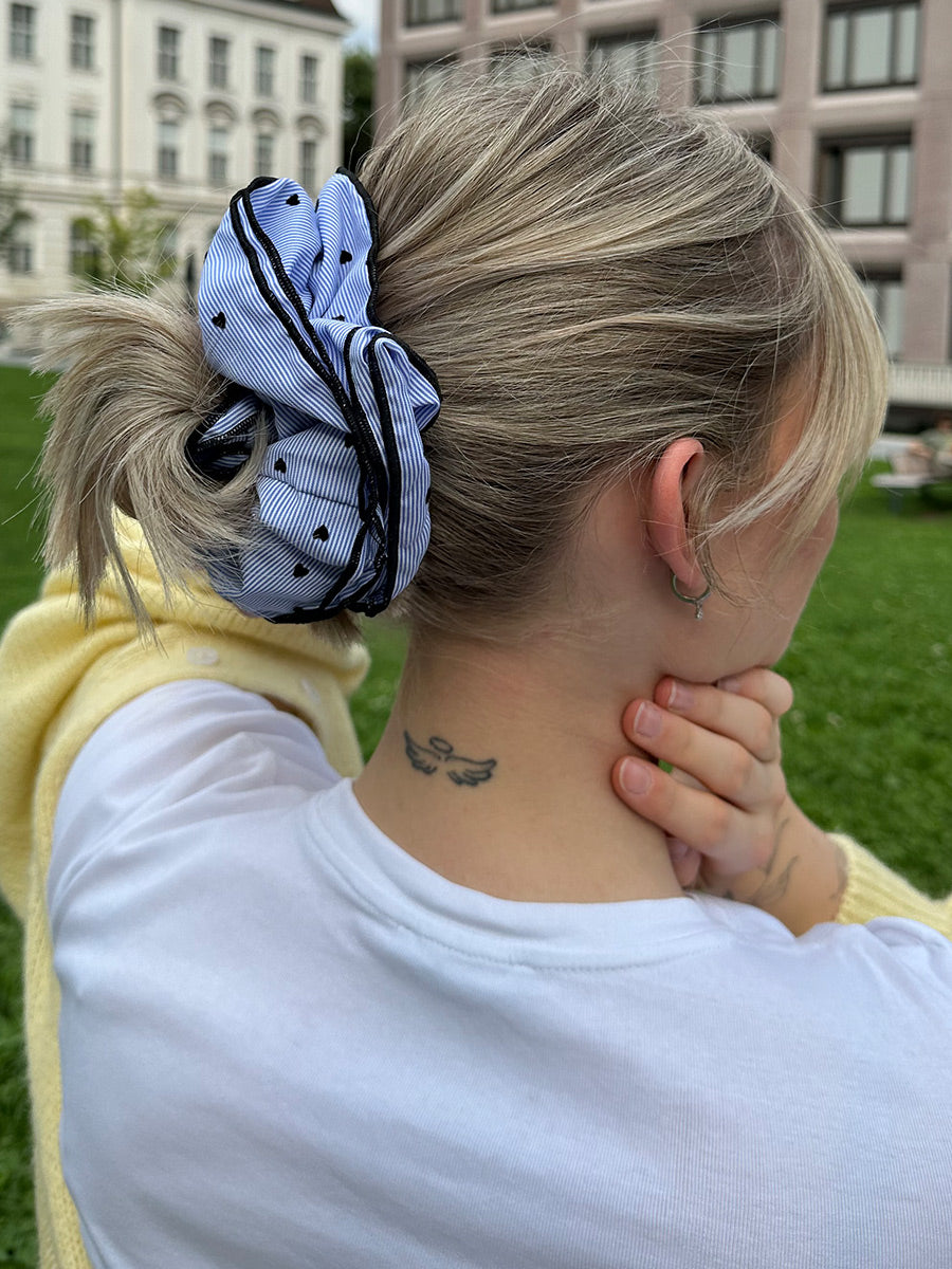 Heart Bliss Navy-striped Scrunchie