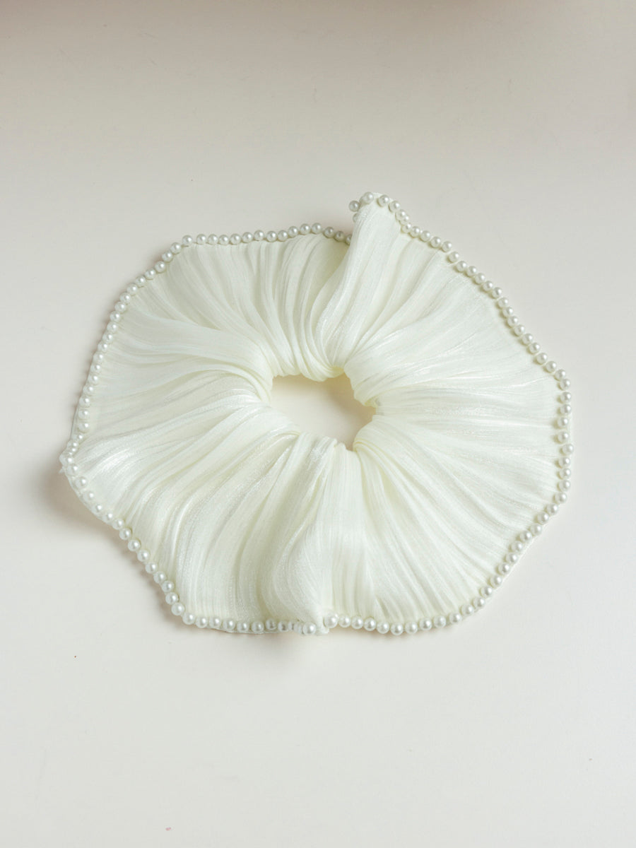 Pearl Grace White Scrunchie