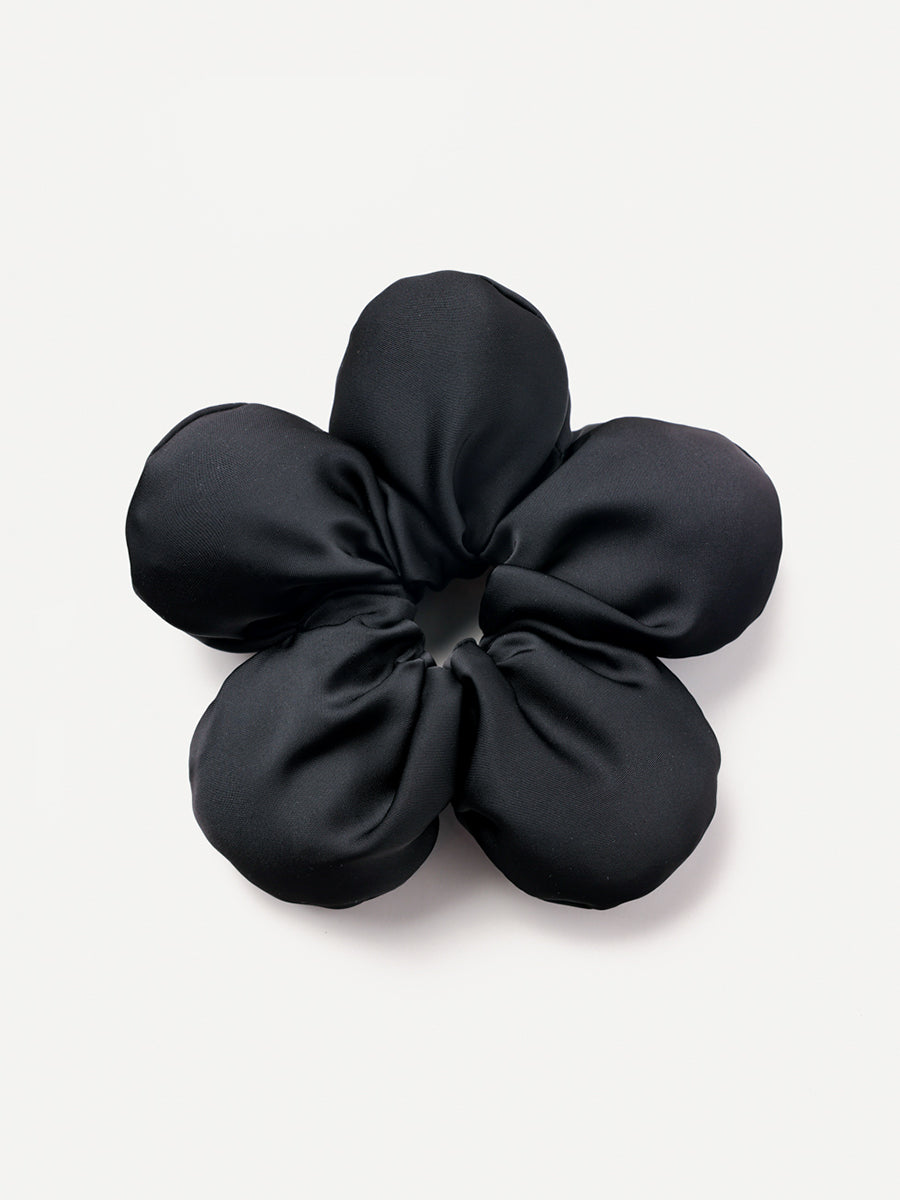 Cream Blossom Scrunchie