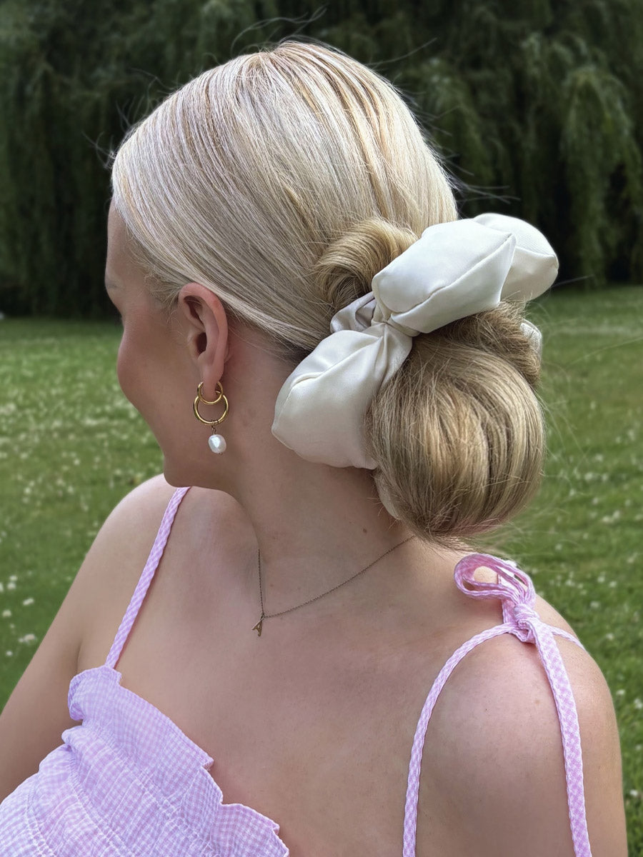 Cream Blossom White Scrunchie