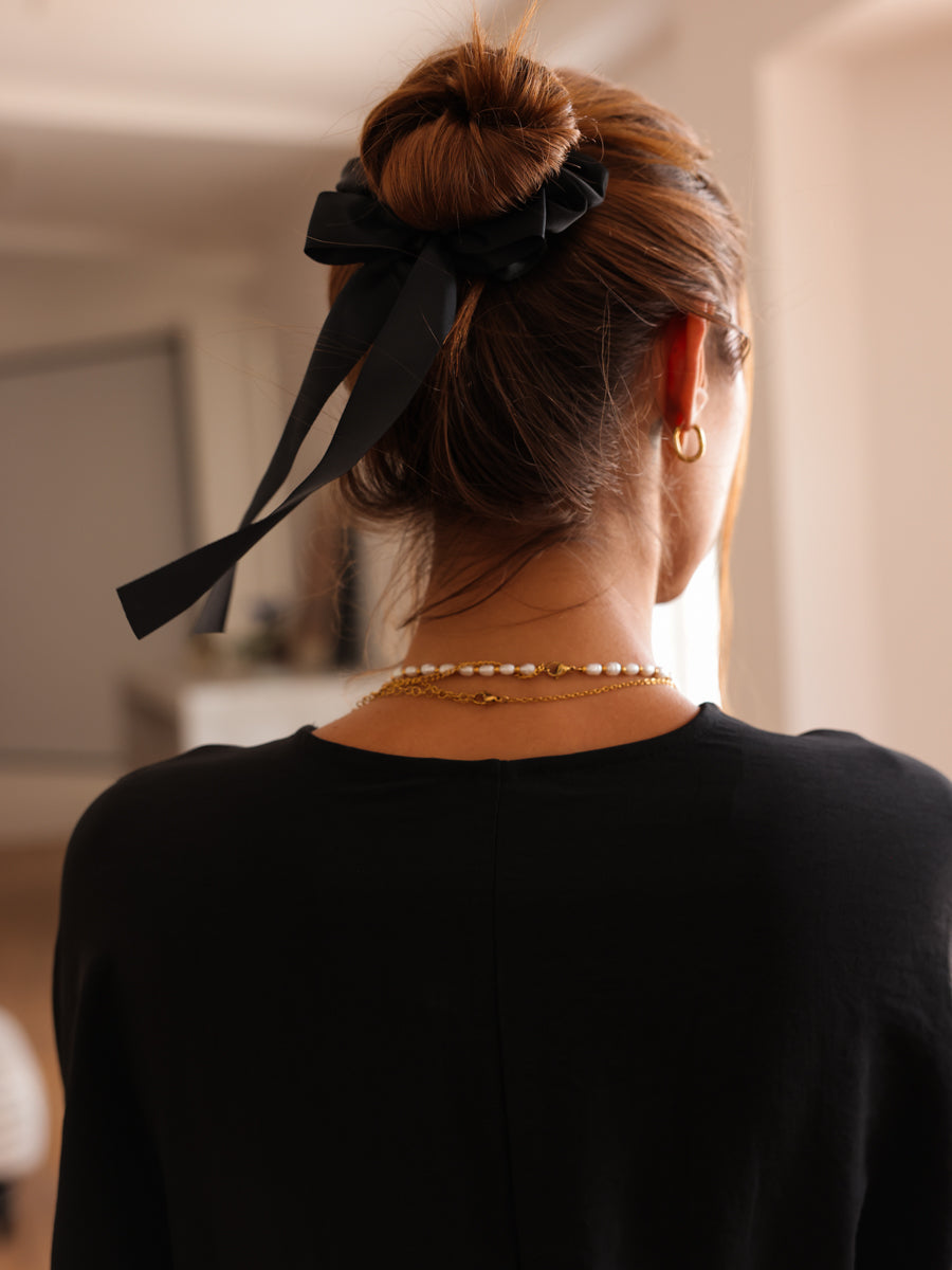 Ribbon Glow Black Scrunchie