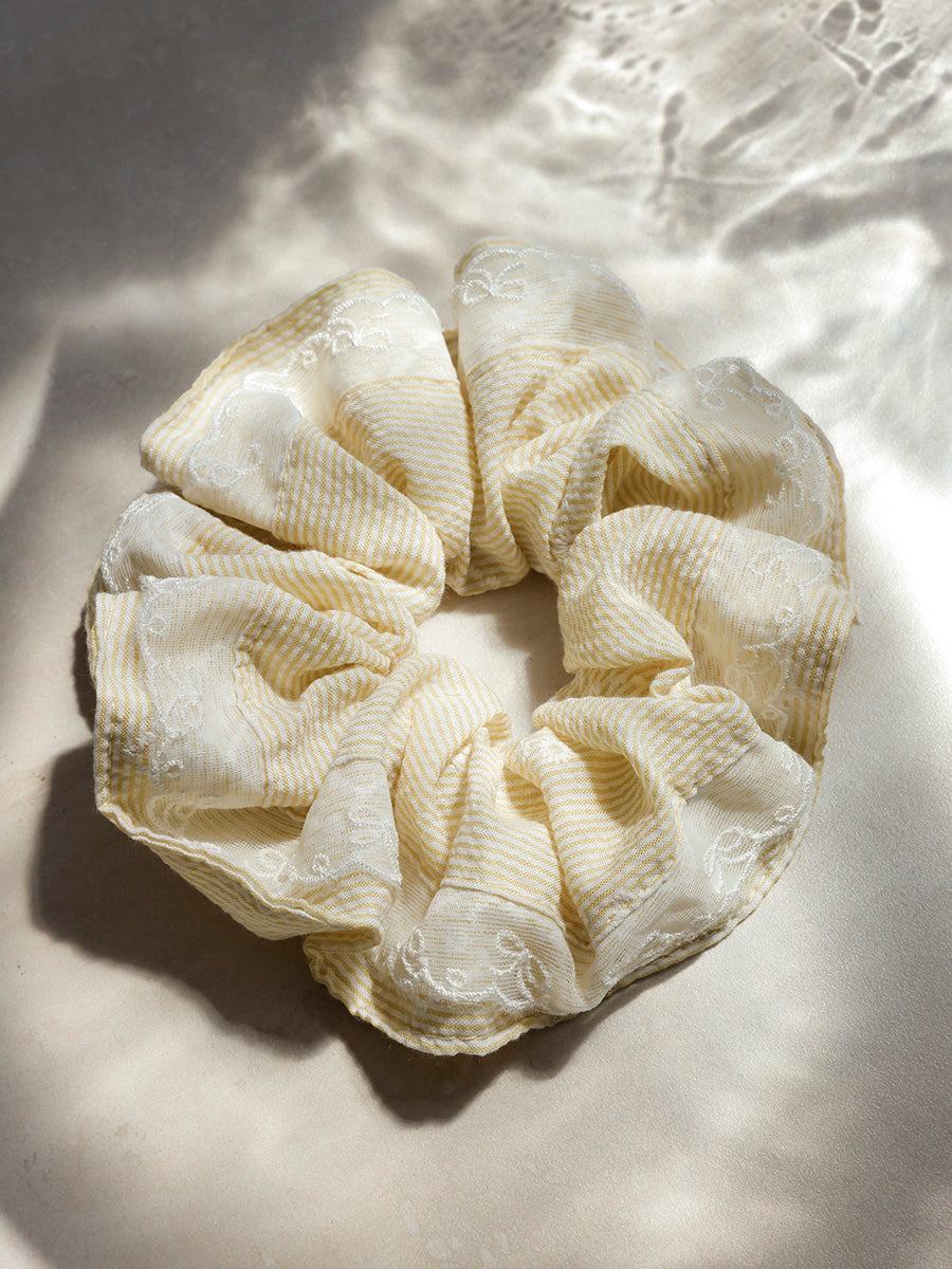 Lace Bow Scrunchie Light Yellow