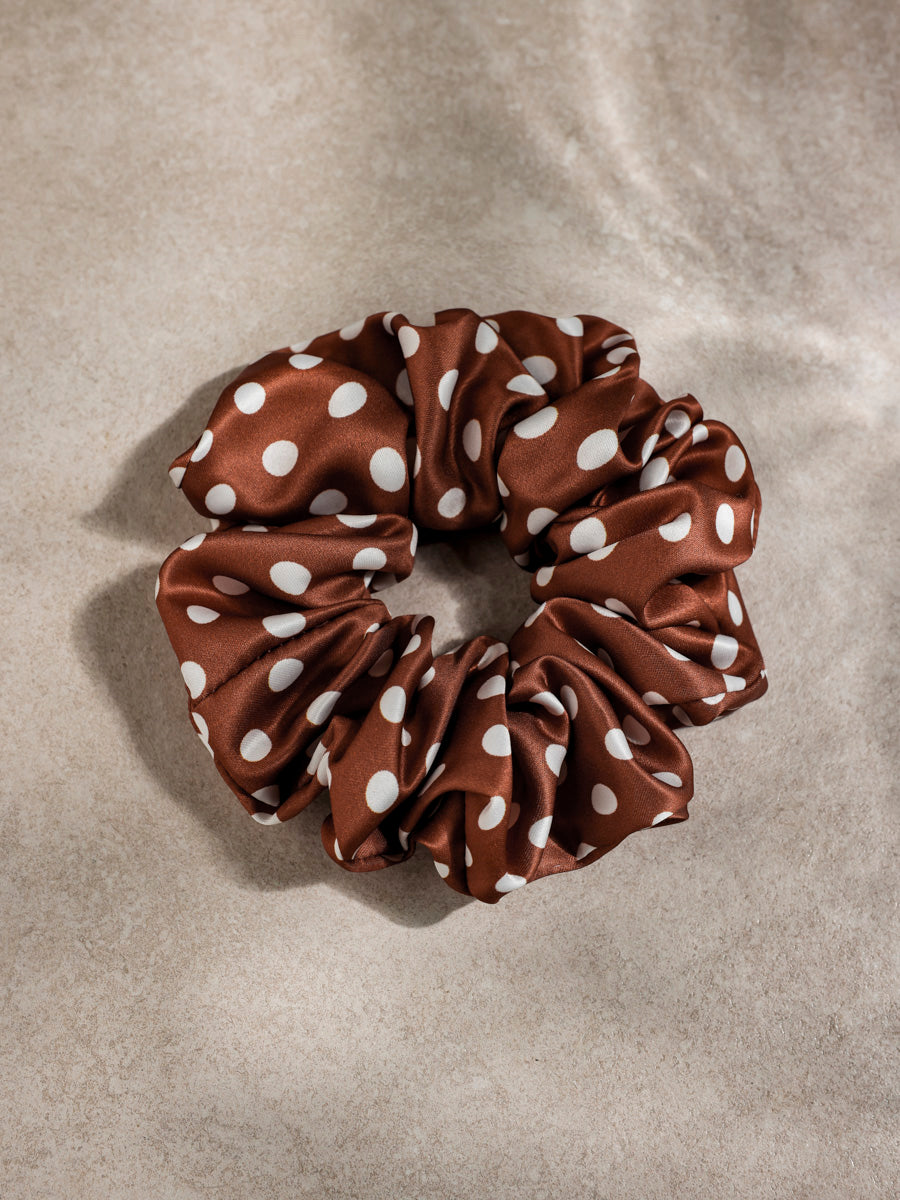 Chic Dot Scrunchie