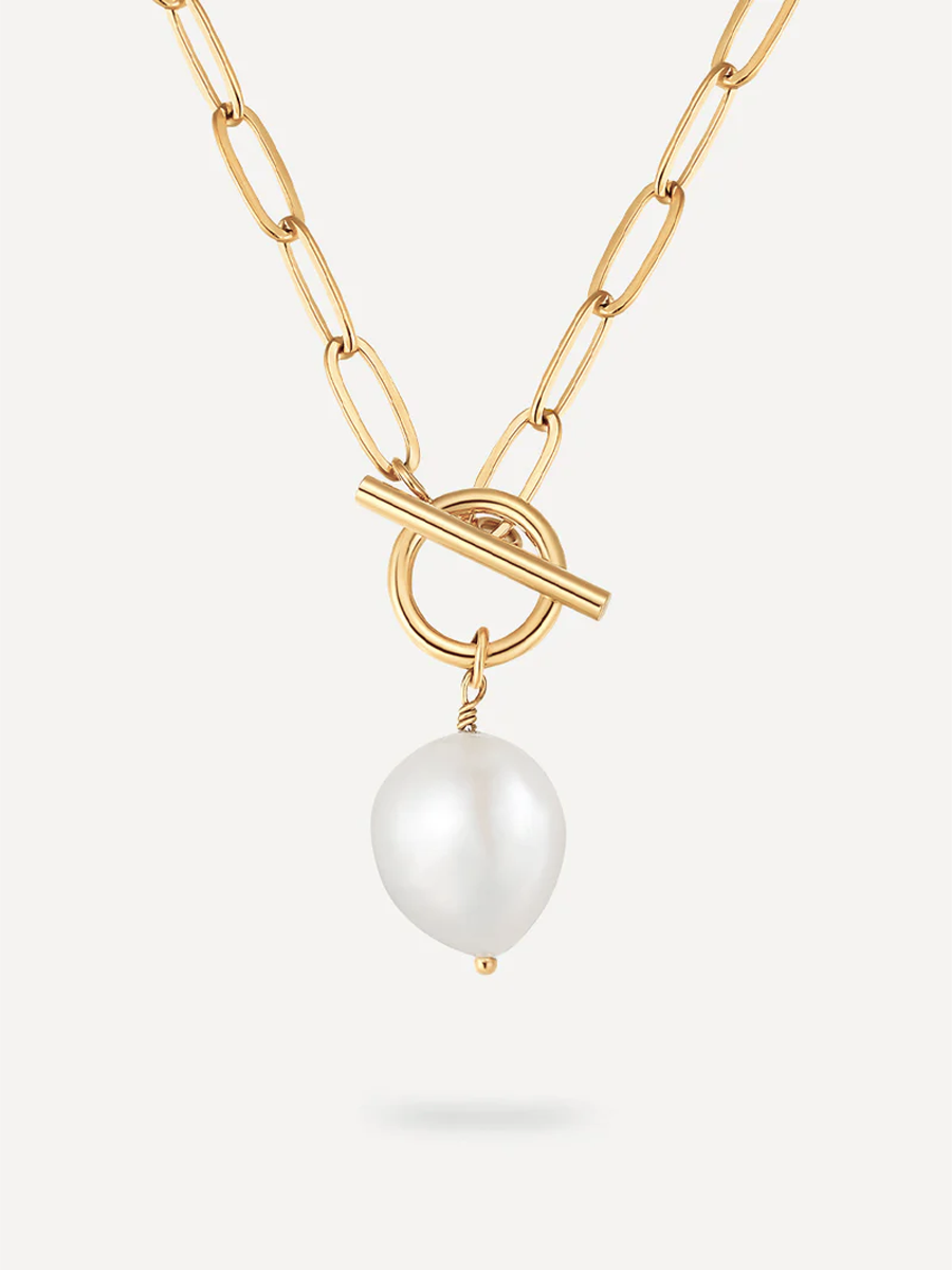 Pearl Pendant Necklace