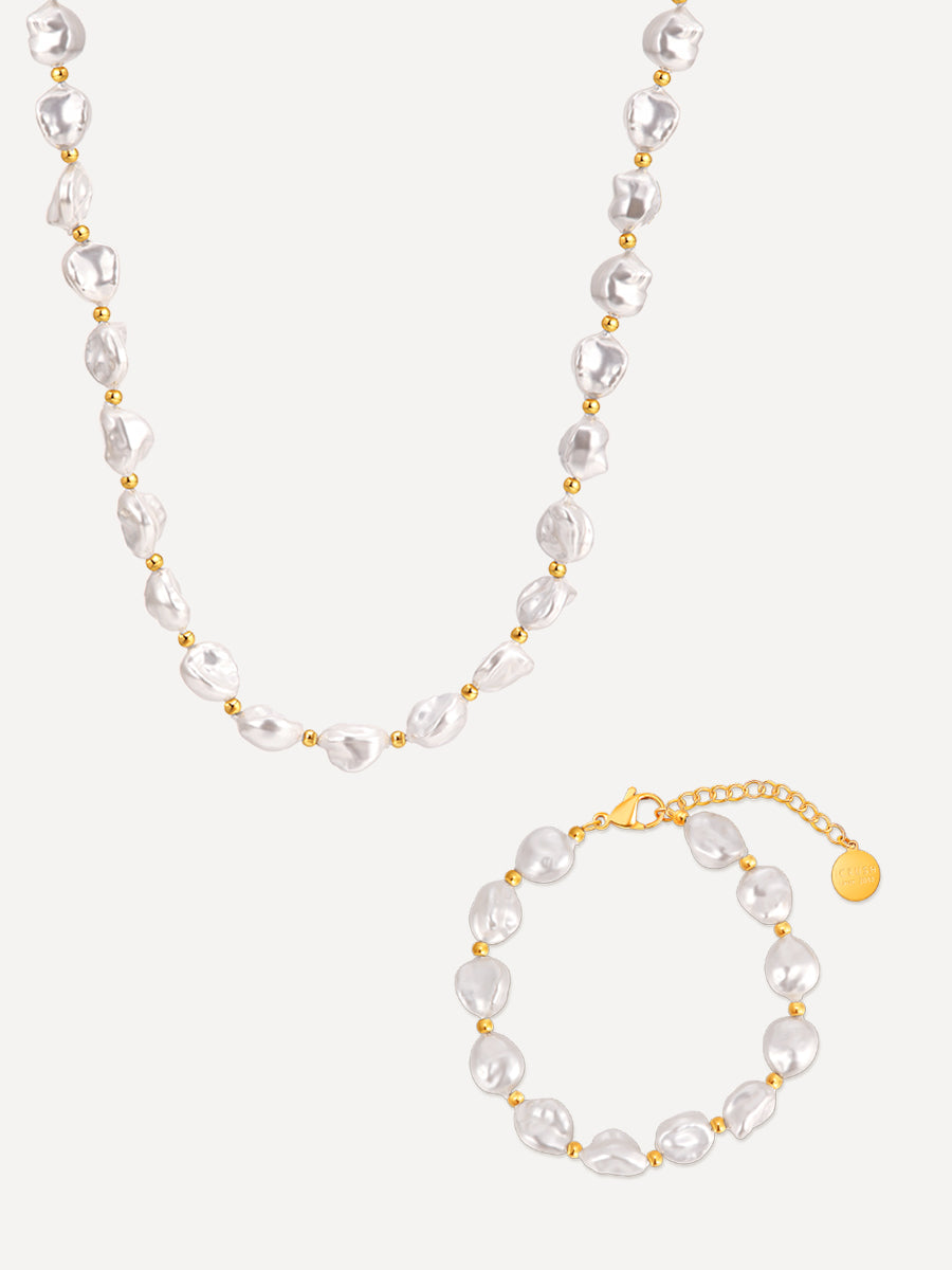 Enchanting Pearl Set Gold