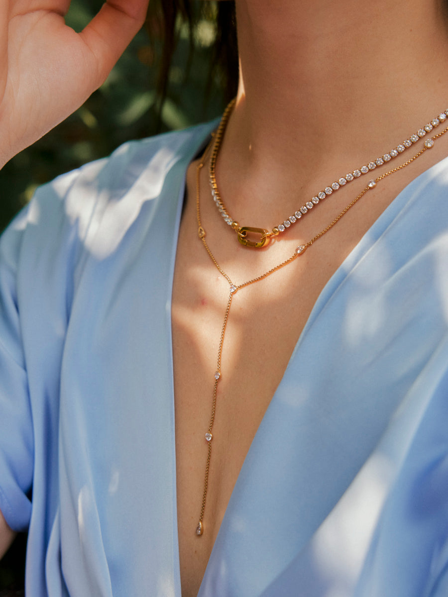 Gleaming Star Necklace