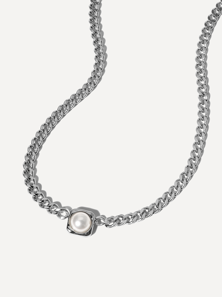 Modern Edge Pearl Kette