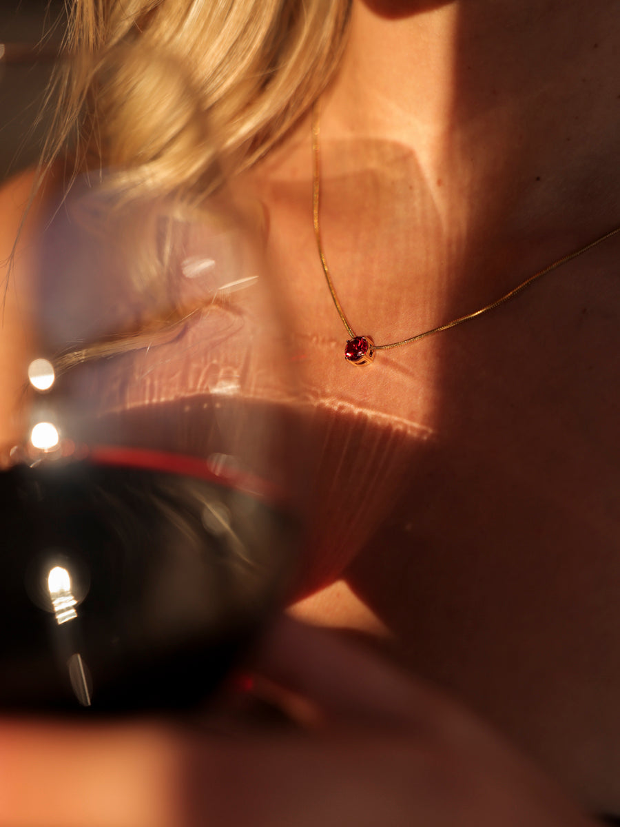 Crystal Delight Dark Red Kette