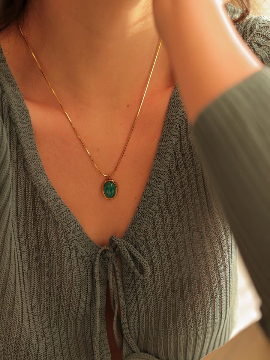 Echoing Dream Dark Green Kette