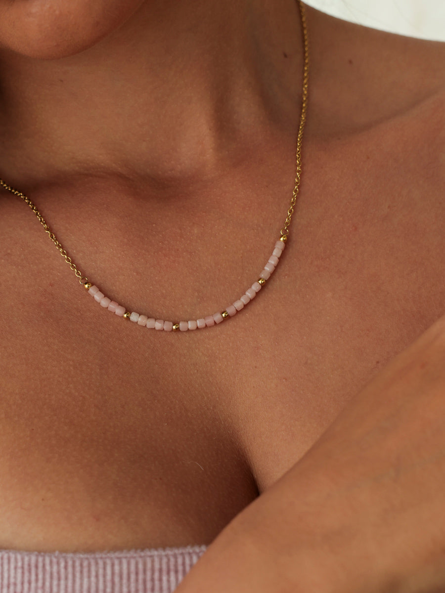 Fantasy Journey Pink Kette