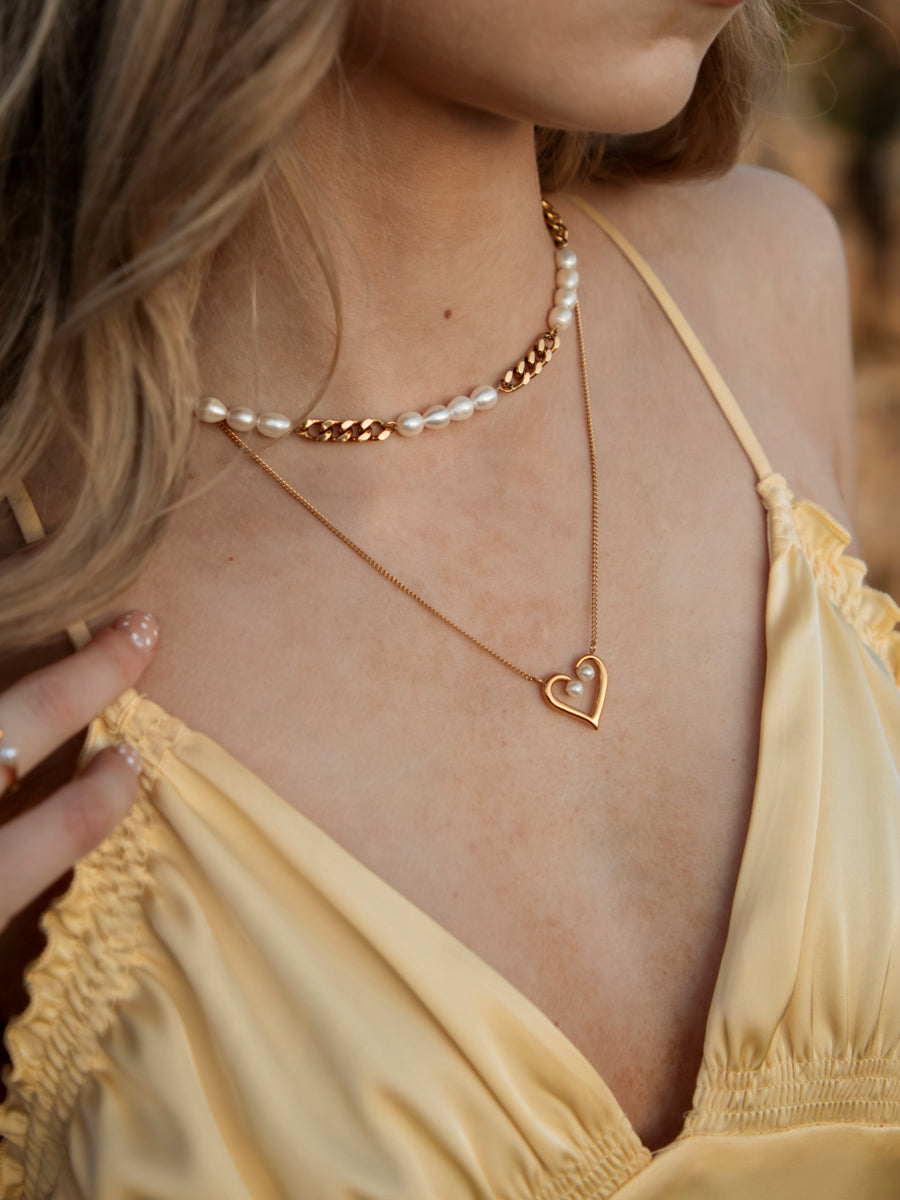 Love in Pearl Kette
