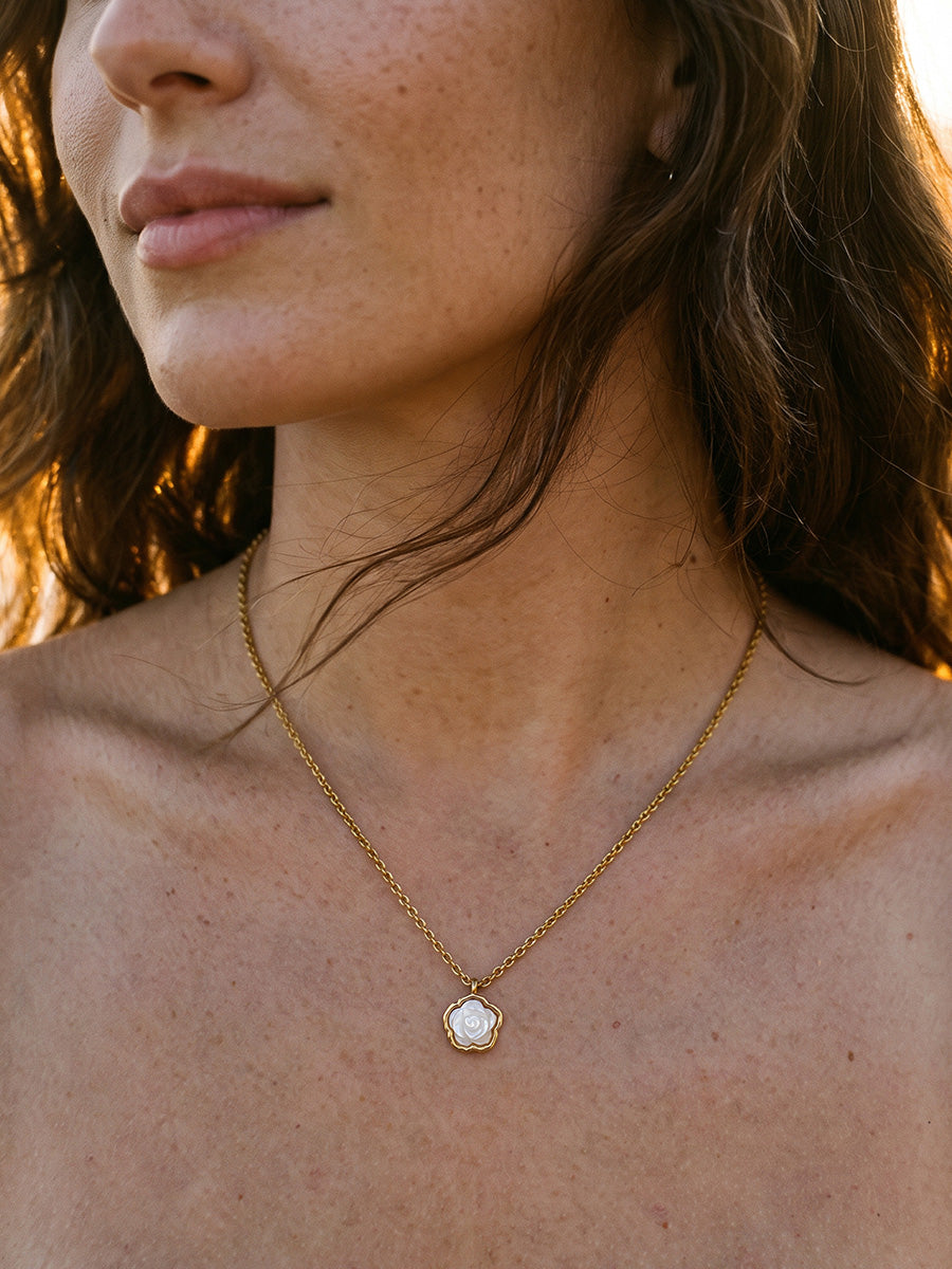 Lively Petal Kette ICRUSH