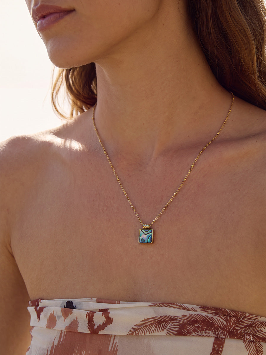 Iridescent Square Kette