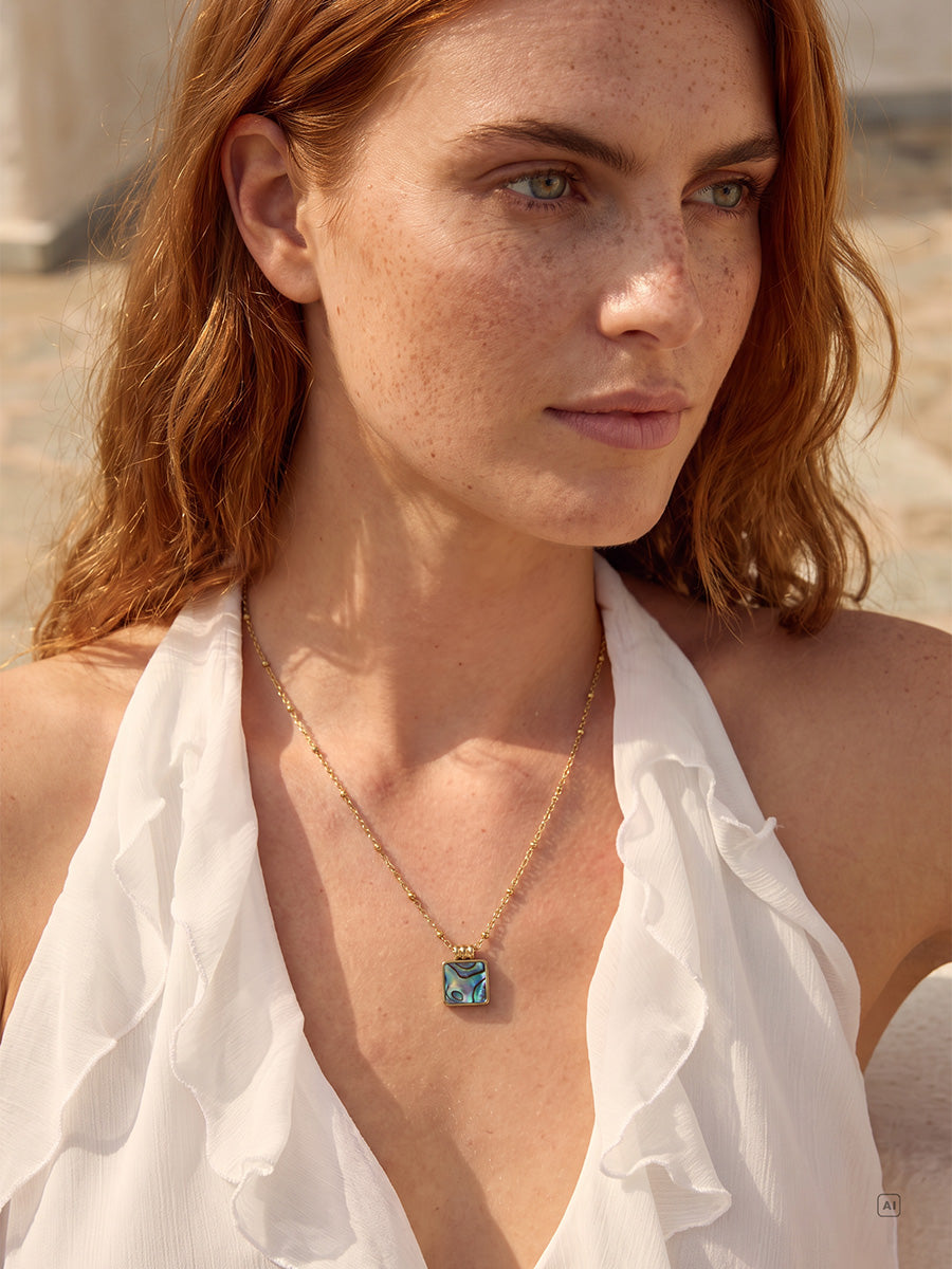 Iridescent Square Kette