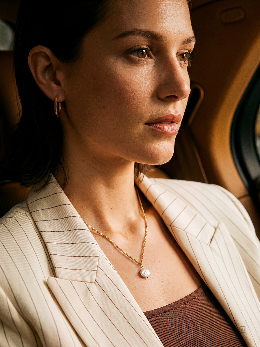 Lunar Pearl Kette