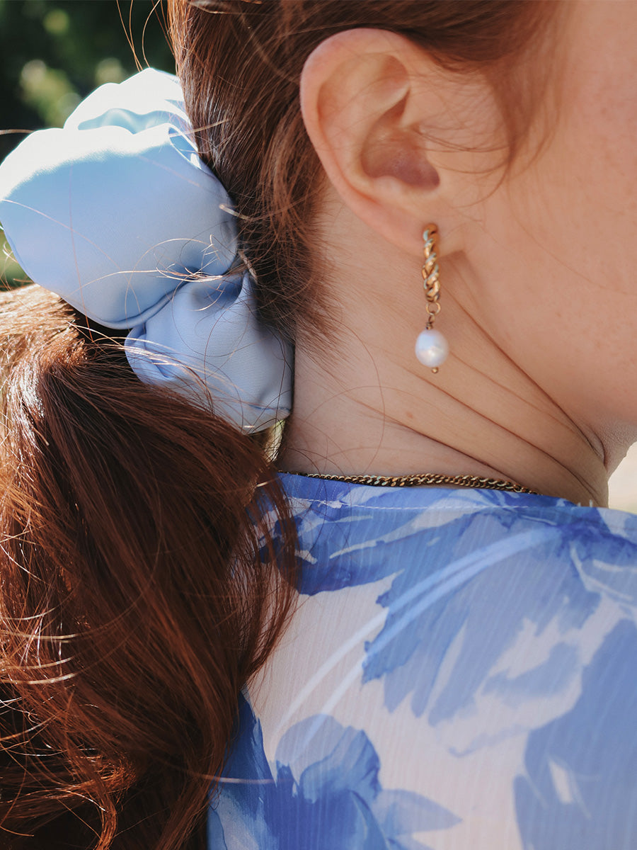 TWIRL Pearl Earrings