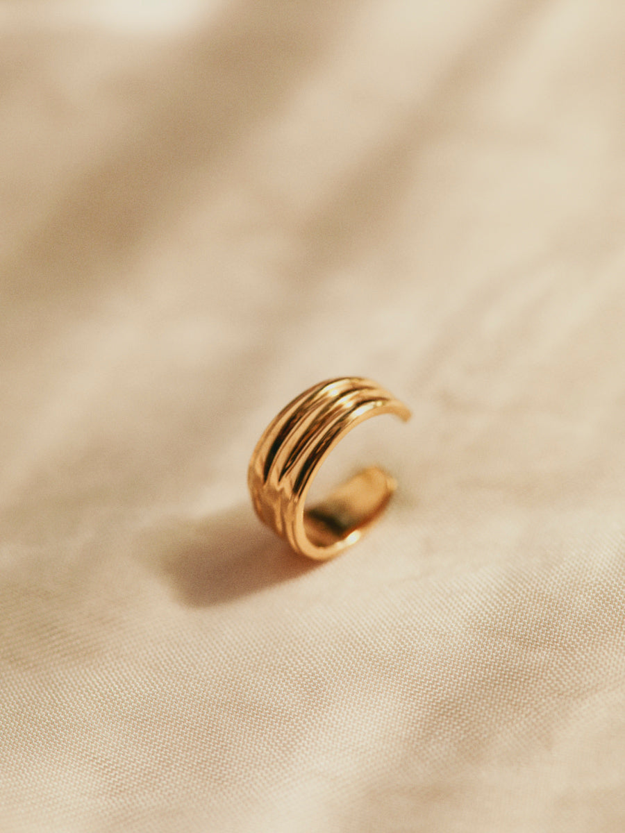 Flowing Grace Earcuff