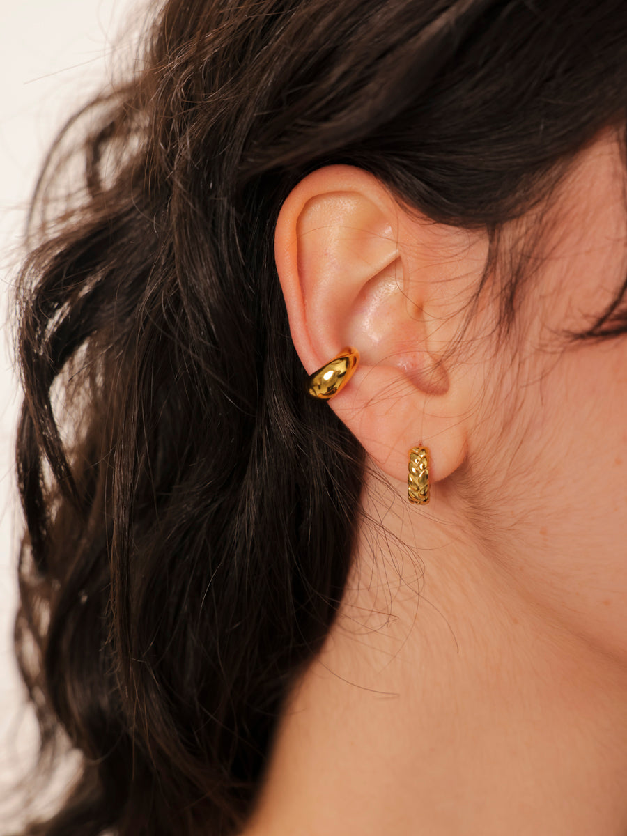 Chic Harmony Earcuff