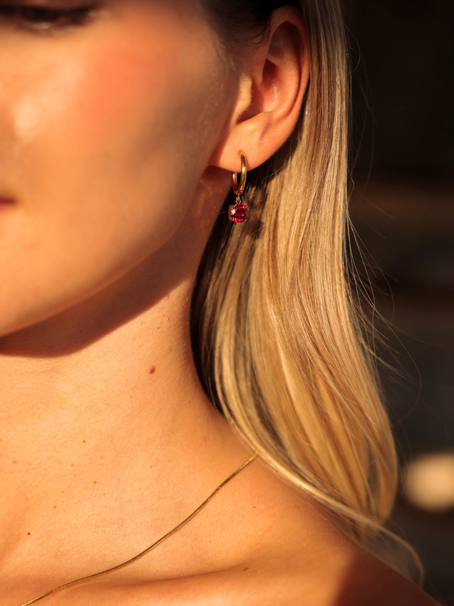 Crystal Delight Dark Red Ohrringe