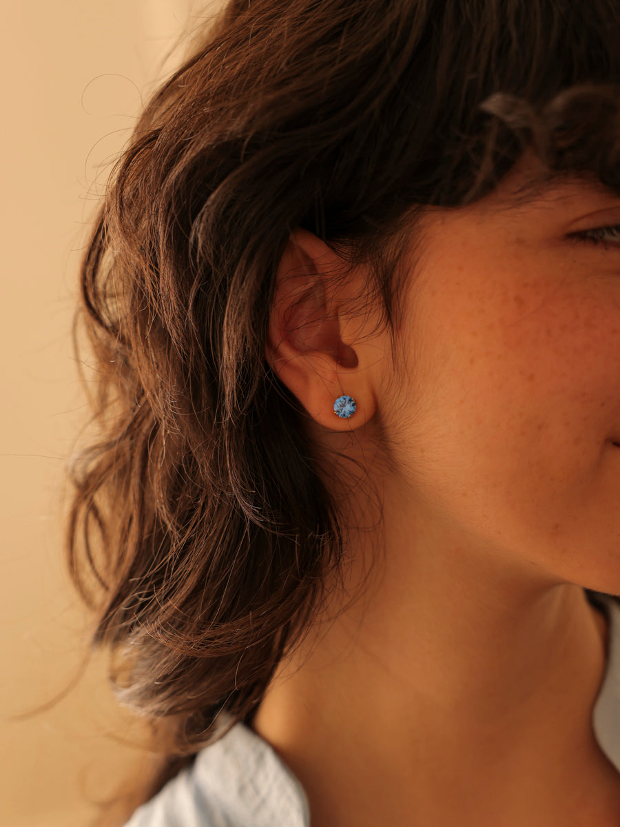 Crystal Delight Dark Blue Stub-Ohrringe