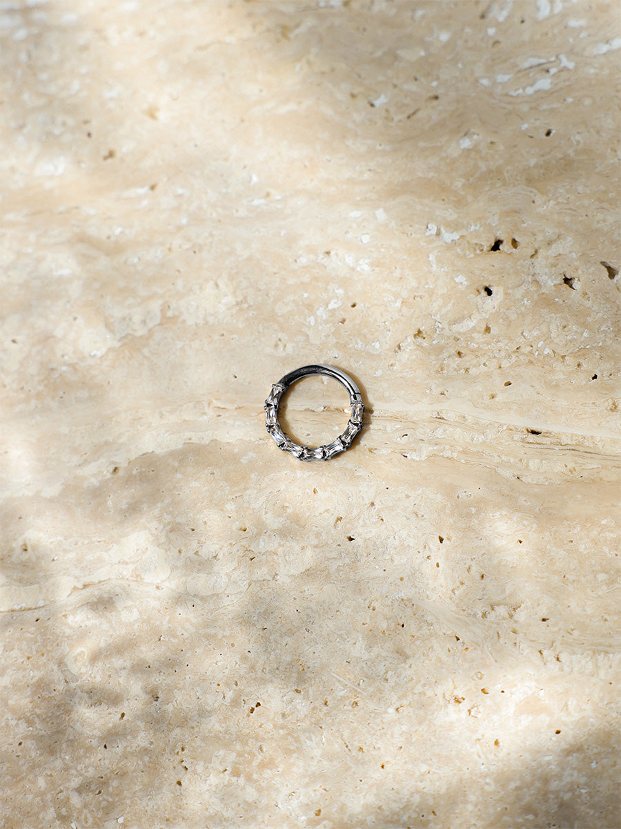 Elegant Sparkle Titan Piercing